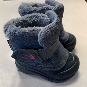 Toddler snow boots size 5